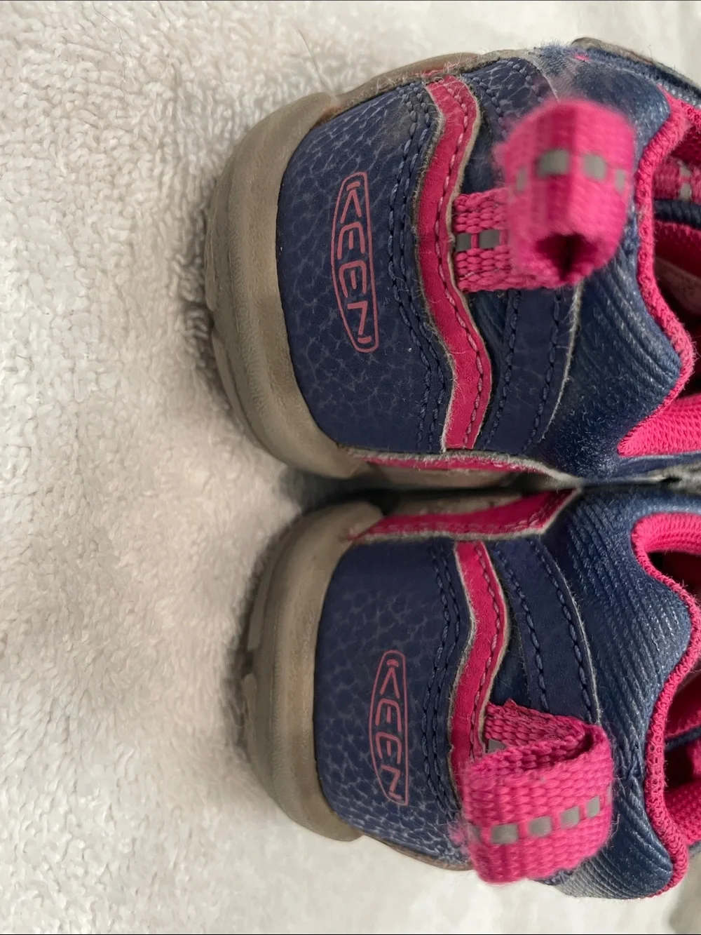 Toddler Girl Keen sneakers